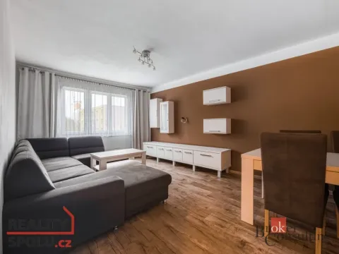 Prodej bytu 3+1, Plzeň - Doubravka, Železničářská, 77 m2