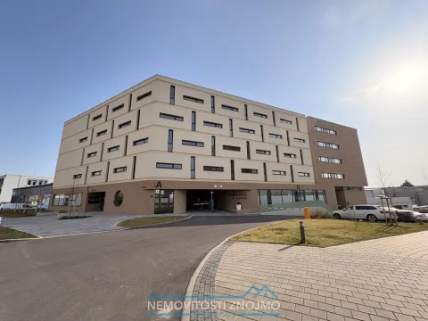 Pronájem bytu 2+kk, Znojmo, Kotkova, 53 m2