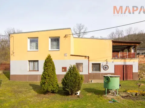 Prodej rodinného domu, Březno - Střezov, 200 m2