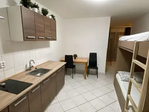 Pronájem bytu 2+kk, Praha - Smíchov, U Santošky, 55 m2