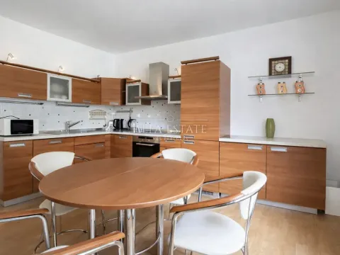 Pronájem bytu 3+1, Karlovy Vary, Mariánskolázeňská, 108 m2