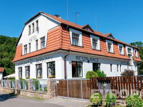 Prodej komerční nemovitosti, Srbsko, K Přívozu, 458 m2