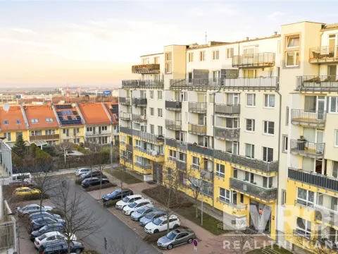 Pronájem bytu 2+kk, Praha, Zakšínská, 80 m2
