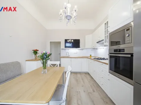 Prodej bytu 3+kk, Karlovy Vary, Koptova, 78 m2