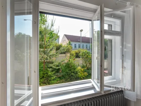 Pronájem bytu 2+kk, Praha - Dejvice, České družiny, 43 m2