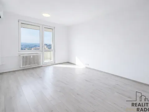 Prodej bytu 3+1, Znojmo, Sokolovská, 69 m2