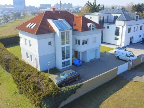 Pronájem vily, Praha - Kunratice, Vídeňská, 350 m2