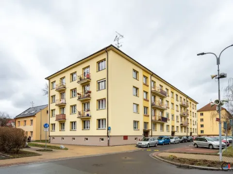 Prodej bytu 3+1, Pardubice - Zelené Předměstí, Benešovo náměstí, 73 m2