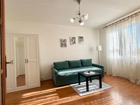 Pronájem bytu 2+kk, Cheb, Lesní, 36 m2