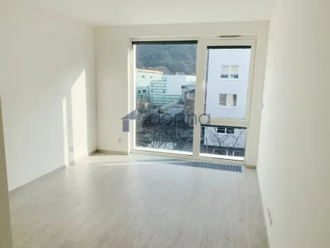 Pronájem bytu 2+kk, Praha, Křižíkova, 63 m2