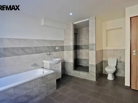 Prodej rodinného domu, Stráž nad Ohří, 200 m2