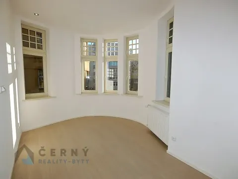 Prodej bytu 2+1, Liberec, Liliová, 149 m2