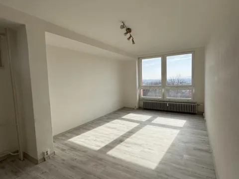 Pronájem bytu 2+1, Opava, Edvarda Beneše, 59 m2