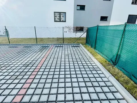 Pronájem garážového stání, Brno, Jarmily Kurandové, 14 m2