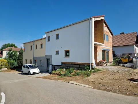 Prodej bytu 4+kk, Zakřany, 100 m2