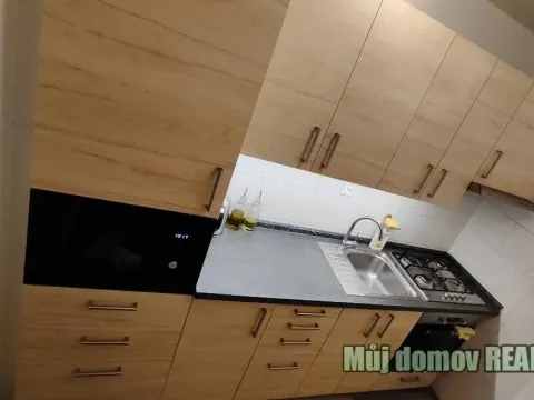 Pronájem bytu 2+1, Praha - Letňany, Tupolevova, 50 m2