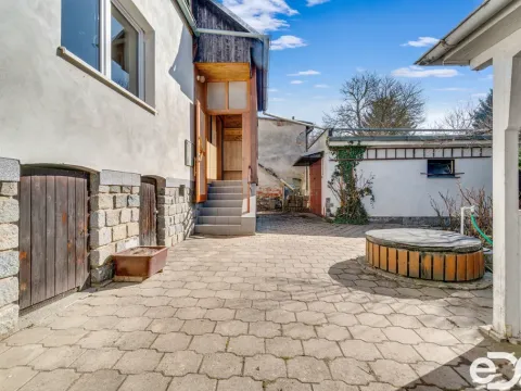 Prodej rodinného domu, Praha, Za podjezdem, 160 m2