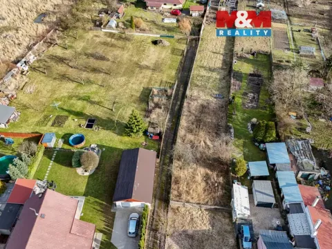 Prodej zahrady, Lom, 330 m2