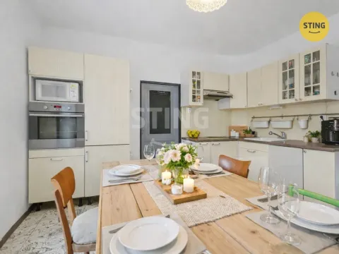 Prodej rodinného domu, Chýnice, Karlštejnská, 156 m2