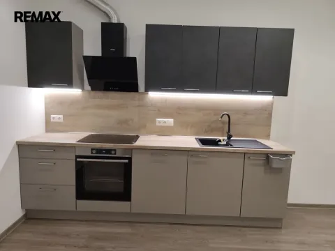 Pronájem bytu 2+kk, Karlovy Vary, Moskevská, 70 m2