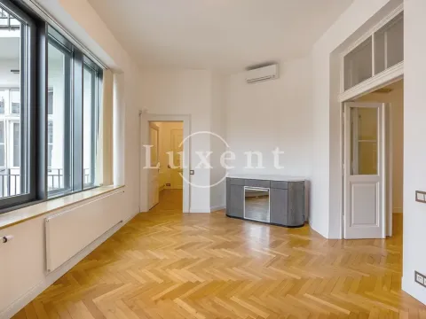 Pronájem kanceláře, Praha - Josefov, Pařížská, 138 m2