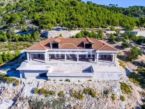 Prodej vily, Bol, Chorvatsko, 1000 m2