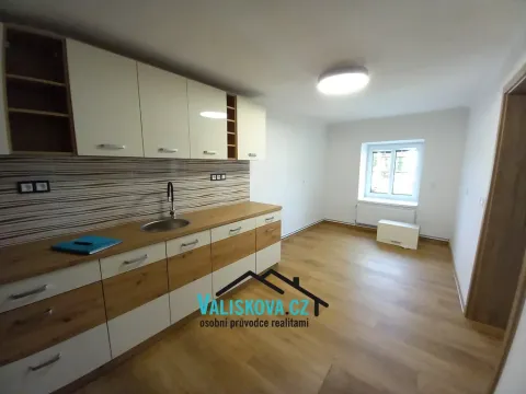 Pronájem bytu 4+1, Kroměříž, 107 m2