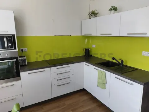 Pronájem bytu 1+kk, Hradec Králové, Svatojánská, 36 m2