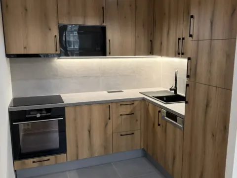 Pronájem bytu 2+kk, Louny, Školní, 40 m2