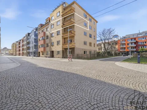 Prodej bytu 3+1, Pardubice - Zelené Předměstí, Sladkovského, 85 m2