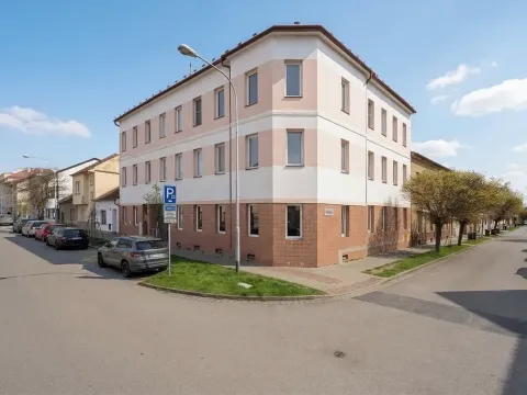 Pronájem bytu 1+kk, Brno, Tomáškova, 45 m2