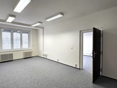 Pronájem kanceláře, Praha - Dejvice, Velflíkova, 47 m2