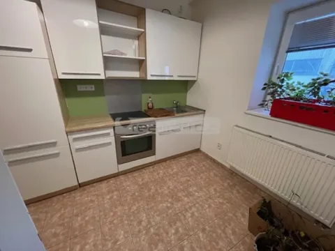 Pronájem kanceláře, Plzeň - Jižní Předměstí, Goldscheiderova, 60 m2