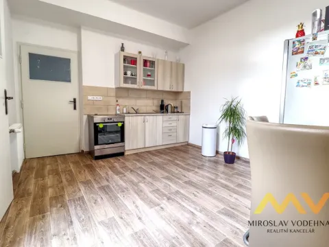 Pronájem bytu 2+1, Hradec Králové, Pospíšilova, 79 m2