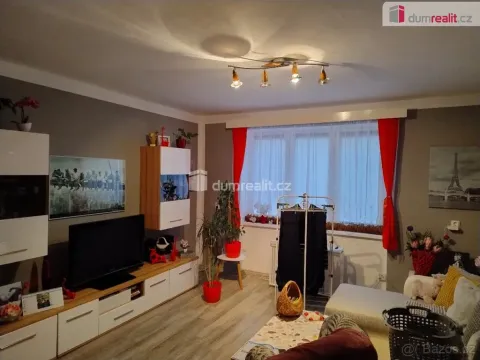 Prodej bytu 2+1, Cheb, Valdštejnova, 68 m2