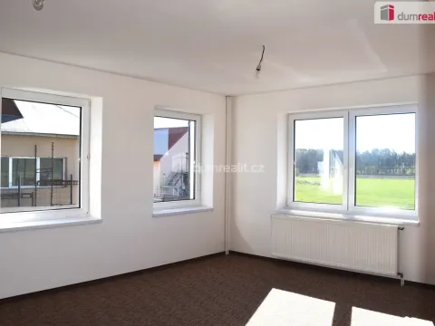 Pronájem obchodního prostoru, Sukorady, 99 m2