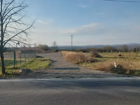 Prodej komerčního pozemku, Přáslavice - Kocourovec, 3714 m2