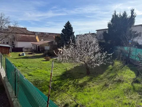 Pronájem půdního prostoru, Praha - Radotín, Horymírovo náměstí, 10 m2