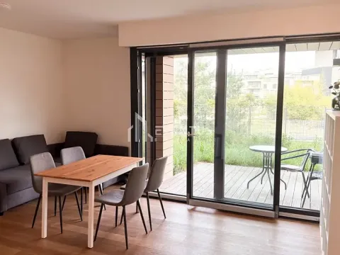 Pronájem bytu 2+kk, Praha - Libeň, Menclova, 58 m2
