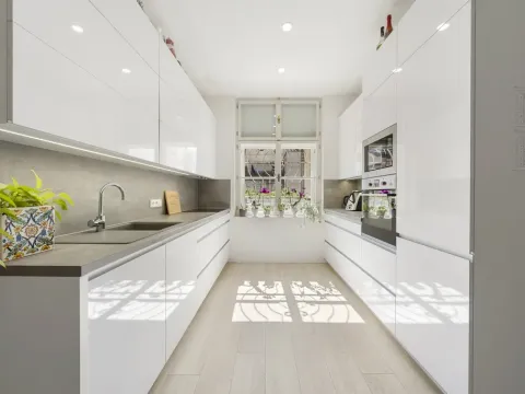 Prodej bytu 4+kk, Praha - Karlín, Pobřežní, 111 m2