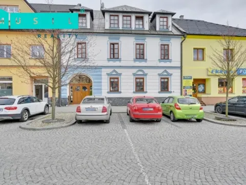 Prodej činžovního domu, Moravský Beroun, náměstí 9. května, 570 m2