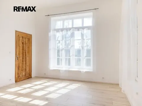 Prodej bytu 1+kk, Vráž, Nad Loděnicí, 28 m2