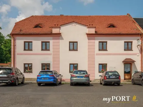 Prodej vícegeneračního domu, Chyše, Žižkovo náměstí, 322 m2