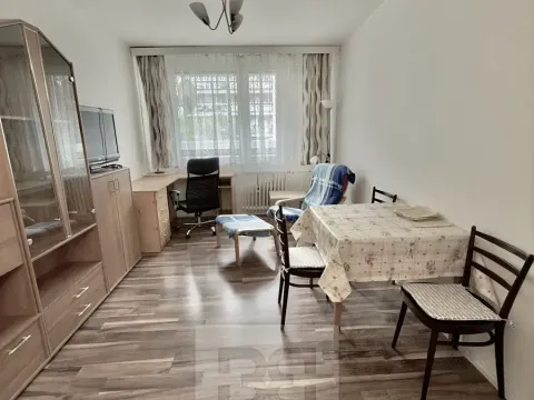 Pronájem bytu 2+kk, Praha - Hostivař, Zápasnická, 39 m2