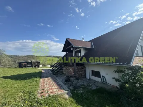 Pronájem rodinného domu, Neubuz, 218 m2