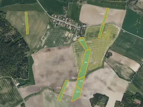 Prodej podílu pole, Býšť, 37332 m2