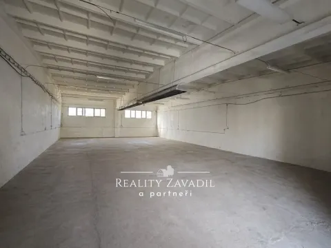 Pronájem skladu, Benešov, Čechova, 215 m2