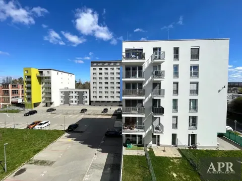 Pronájem bytu 1+kk, Otrokovice, tř. Spojenců, 30 m2