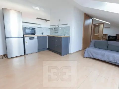 Pronájem bytu 2+kk, Praha - Běchovice, Mladých Běchovic, 51 m2