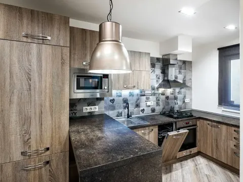 Pronájem bytu 1+1, Praha - Karlín, Lyčkovo náměstí, 28 m2